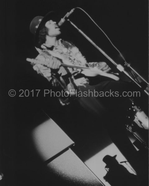 Jimi Hendrix 38-32_cl