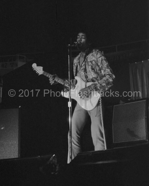 Jimi Hendrix 07-20_cl